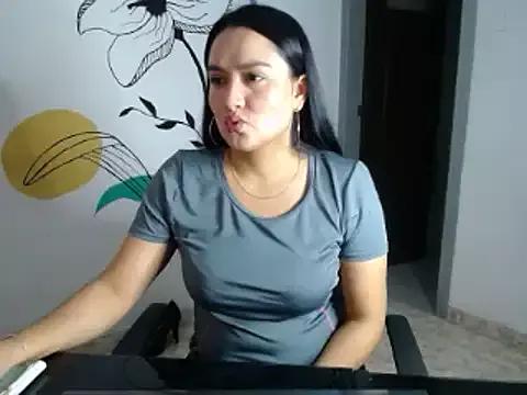 AntonellaLove_ from StripChat is Freechat
