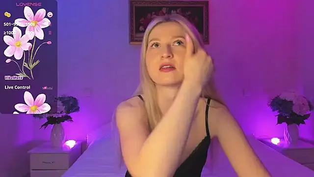 AnyaRusaya from StripChat is Freechat
