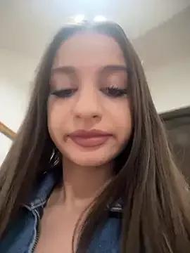 Photos of Anyssia from StripChat is Freechat