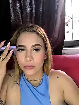 Unleash your urge for fetish cams livestreamers with our pick of steaming hot models, versed in the art of seduction and indulgence.