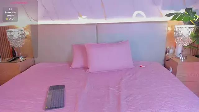 Unleash your urge for fetish cams livestreamers with our pick of steaming hot models, versed in the art of seduction and indulgence.