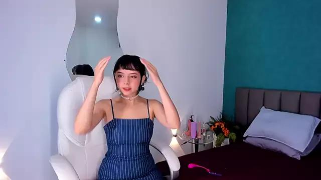 AriaMoonLight from StripChat is Freechat
