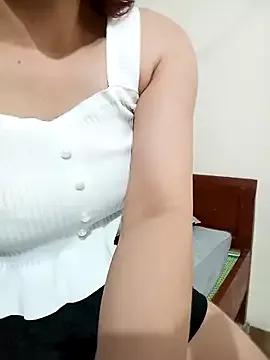 Ariana-Vy from StripChat is Freechat