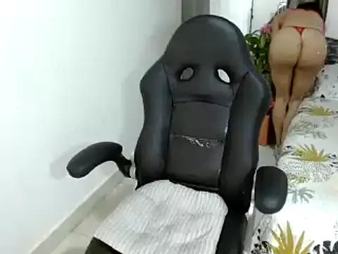 Unleash your urge for fetish cams livestreamers with our pick of steaming hot models, versed in the art of seduction and indulgence.