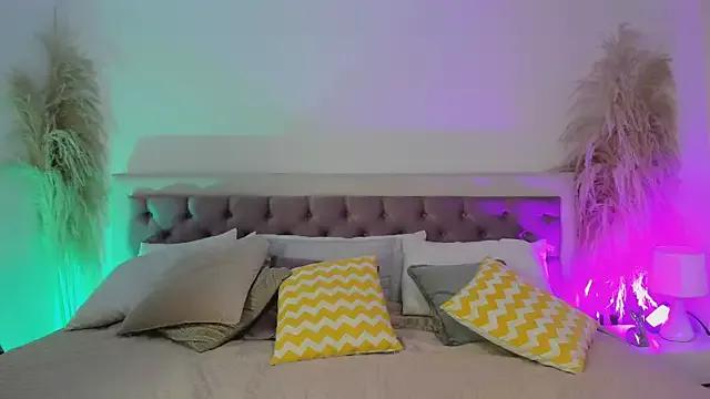 Unleash your urge for fetish cams livestreamers with our pick of steaming hot models, versed in the art of seduction and indulgence.
