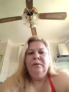 AriannaMilf from StripChat is Freechat