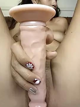 ArielBlossom___ from StripChat is Freechat