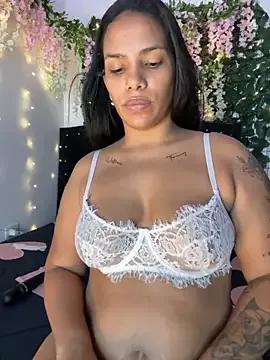 Unleash your urge for fetish cams livestreamers with our pick of steaming hot models, versed in the art of seduction and indulgence.