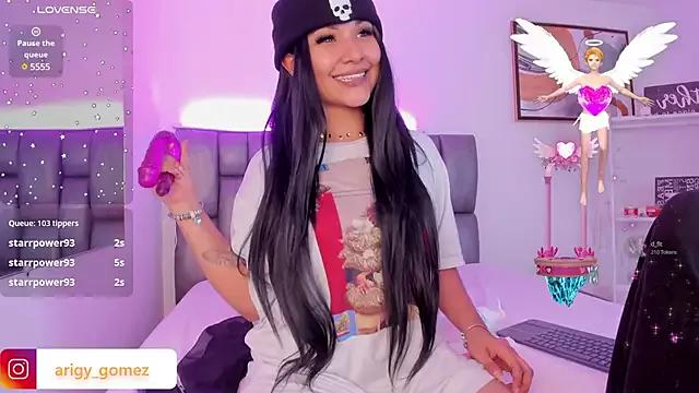 Unleash your urge for fetish cams livestreamers with our pick of steaming hot models, versed in the art of seduction and indulgence.