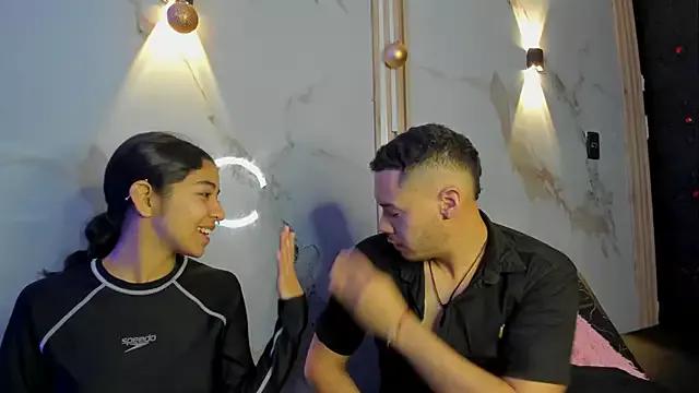 Aron_and_molly from StripChat is Freechat