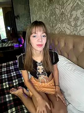 Unleash your urge for fetish cams livestreamers with our pick of steaming hot models, versed in the art of seduction and indulgence.