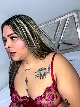 Unleash your urge for fetish cams livestreamers with our pick of steaming hot models, versed in the art of seduction and indulgence.