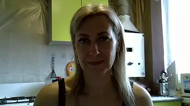 AshleyXHoney from StripChat is Freechat