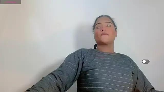 Aurora_Cassatt from StripChat is Freechat
