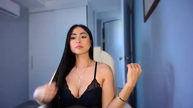 auroracaruso11 from StripChat is Freechat