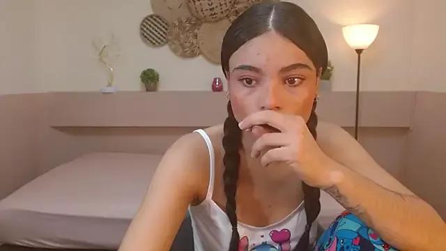 Unleash your urge for fetish cams livestreamers with our pick of steaming hot models, versed in the art of seduction and indulgence.