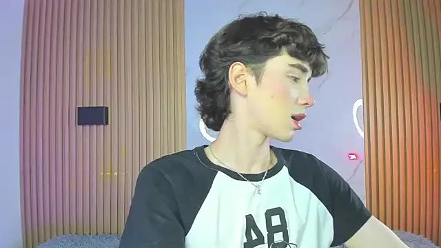 austin_rouse from StripChat is Freechat