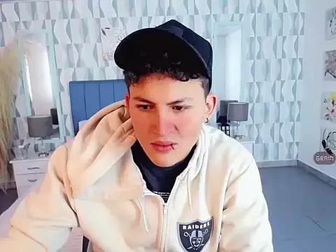 Unleash your urge for fetish cams livestreamers with our pick of steaming hot models, versed in the art of seduction and indulgence.