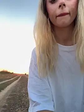 BabyAnais from StripChat is Freechat