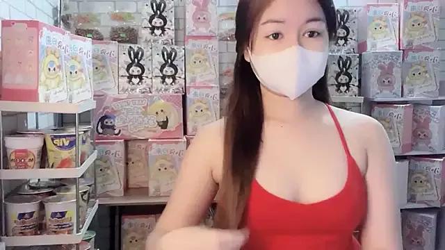 BabyThree_ from StripChat is Freechat
