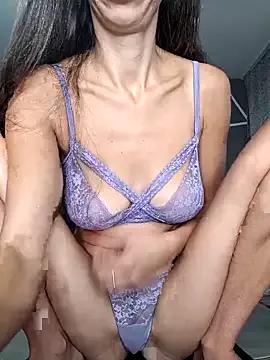 Unleash your urge for fetish cams livestreamers with our pick of steaming hot models, versed in the art of seduction and indulgence.