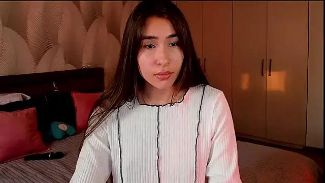 Unleash your urge for fetish cams livestreamers with our pick of steaming hot models, versed in the art of seduction and indulgence.