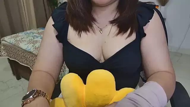 Unleash your urge for fetish cams livestreamers with our pick of steaming hot models, versed in the art of seduction and indulgence.