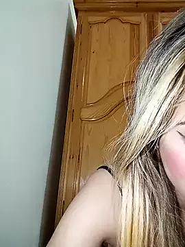 barbieelove from StripChat is Freechat