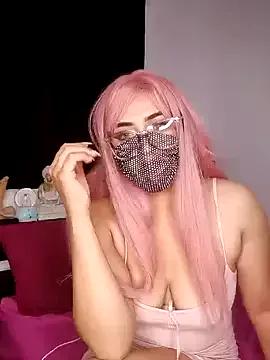 Unleash your urge for fetish cams livestreamers with our pick of steaming hot models, versed in the art of seduction and indulgence.