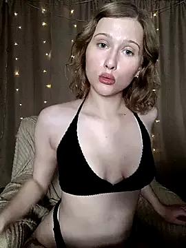 bb_Tiana from StripChat is Freechat