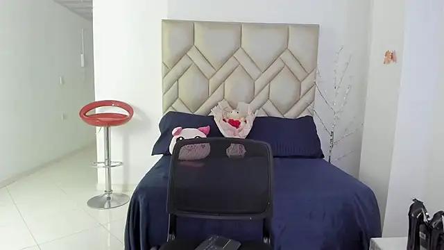 Unleash your urge for fetish cams livestreamers with our pick of steaming hot models, versed in the art of seduction and indulgence.