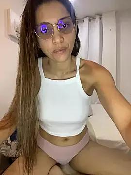 Unleash your urge for fetish cams livestreamers with our pick of steaming hot models, versed in the art of seduction and indulgence.
