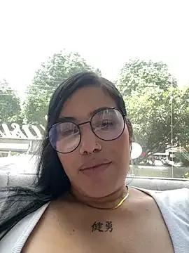 Bella__Wood from StripChat is Freechat