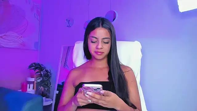 Unleash your urge for fetish cams livestreamers with our pick of steaming hot models, versed in the art of seduction and indulgence.