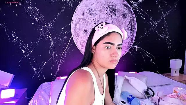 Unleash your urge for fetish cams livestreamers with our pick of steaming hot models, versed in the art of seduction and indulgence.