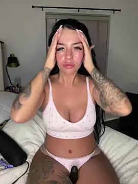 Unleash your urge for fetish cams livestreamers with our pick of steaming hot models, versed in the art of seduction and indulgence.