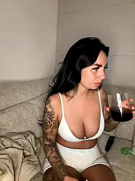 BELLABLACKXUK from StripChat is Freechat