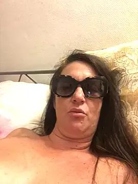 BELLAMORGANE1 from StripChat is Freechat