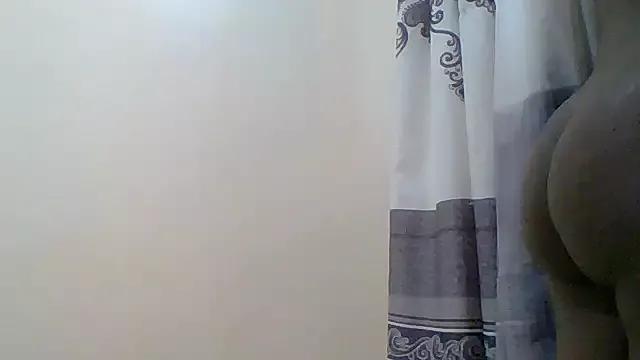 Photos of BellaStormi from StripChat is Freechat