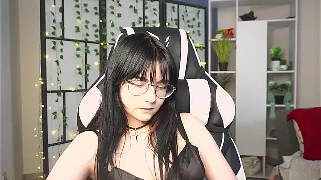 BereniceBattersby from StripChat is Freechat