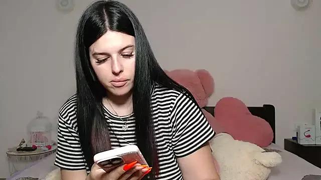 Unleash your urge for fetish cams livestreamers with our pick of steaming hot models, versed in the art of seduction and indulgence.