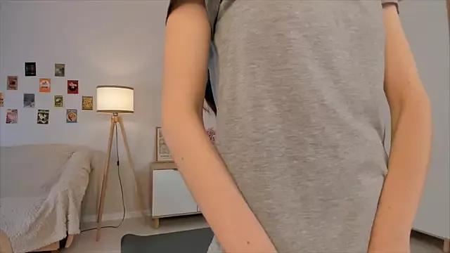 Unleash your urge for fetish cams livestreamers with our pick of steaming hot models, versed in the art of seduction and indulgence.