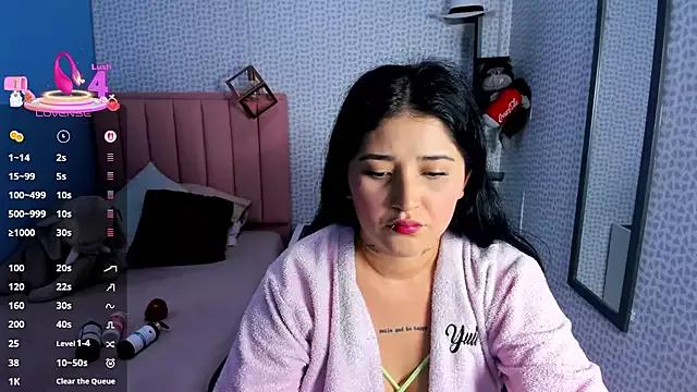 Unleash your urge for fetish cams livestreamers with our pick of steaming hot models, versed in the art of seduction and indulgence.