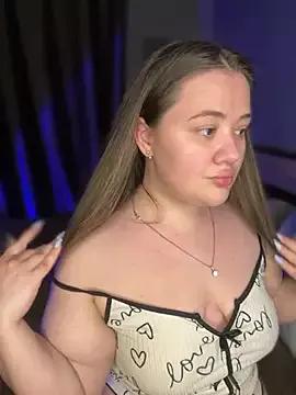 bigass_ladya from StripChat is Freechat