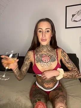 Unleash your urge for fetish cams livestreamers with our pick of steaming hot models, versed in the art of seduction and indulgence.