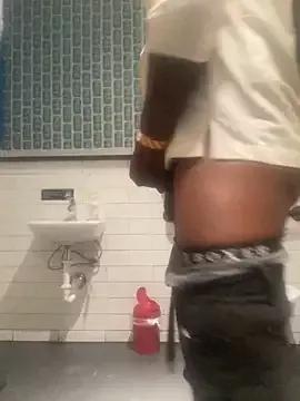 BlackD4uxo from StripChat is Freechat
