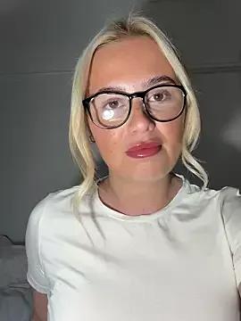 BlondeBabe_ from StripChat is Freechat