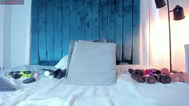 Unleash your urge for fetish cams livestreamers with our pick of steaming hot models, versed in the art of seduction and indulgence.