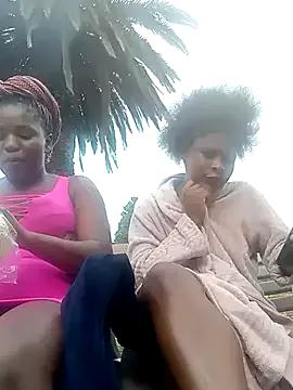 BlondieBitch from StripChat is Freechat