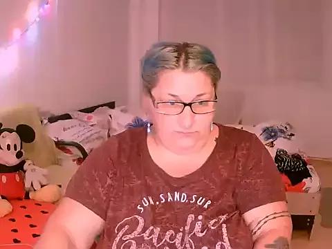 BlondyBigBoobs from StripChat is Freechat